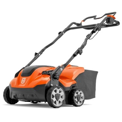 Husqvarna akumuliatorinis skarifikatorius S 138i