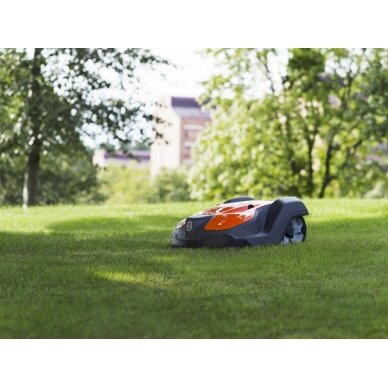 HUSQVARNA AUTOMOWER® 550 8